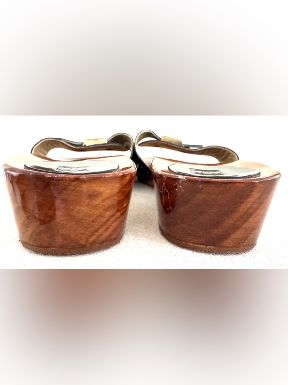 CHANEL Vintage Brown Patent Wood CC Clog Sandals Patent CC Slides EU 39 - Picture 7 of 11